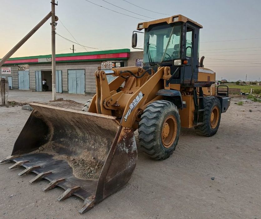 Фронтал погрузчик LW300KN (2014 йил)