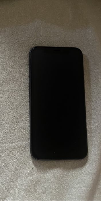 Apple iPhone 11 в идеальном состоянии