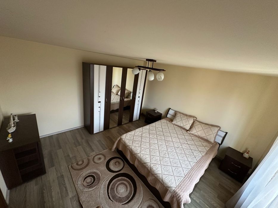 Teren 520 mp cu 2 case – Strejnicu