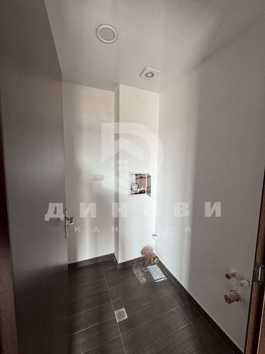 Продава се Тристаен апартамент в Казанлък - 96 кв.м за 1797 €/кв.м - Снимка #9