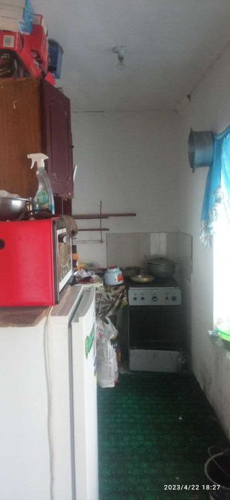 Partsez 4 xonali uy sotiladi narxi 22000  kelishamiz