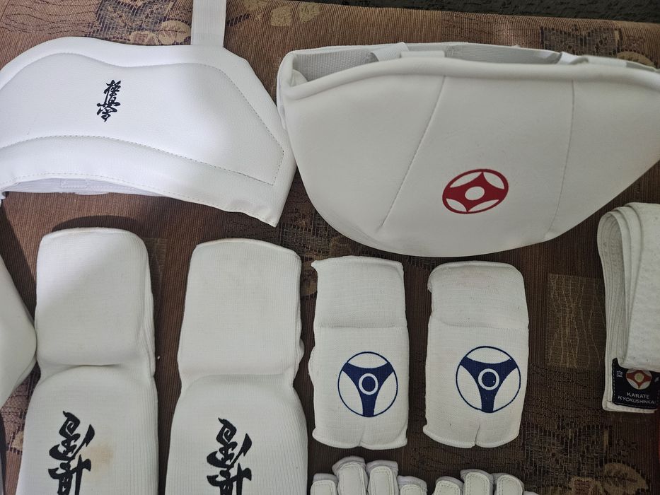 Продам комплект для кёкушинкай карате