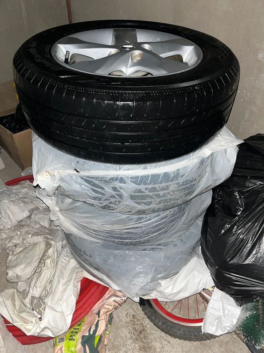 Продам шину с дисками комплект летний.