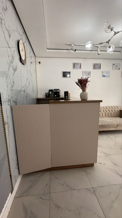 Продам, диван, ресепшен и жур столик