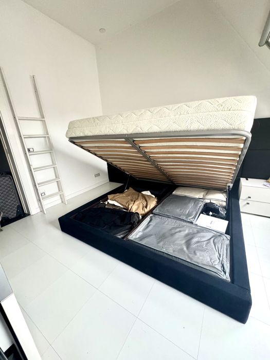 Спалня Високо Качество