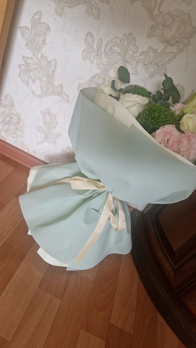 Цветы Роза фиалка