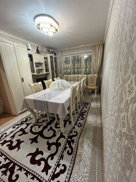 продается 3-комн квартира