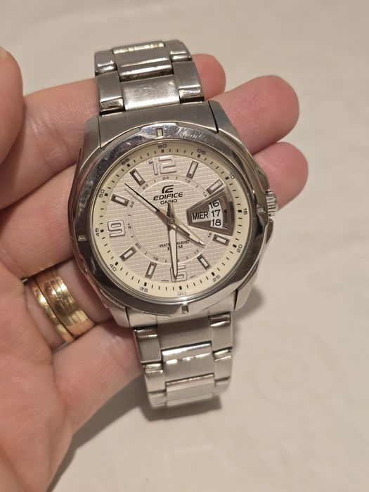 Vand ceas bărbătesc