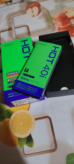 Infinix Hot 40i. 16/256
