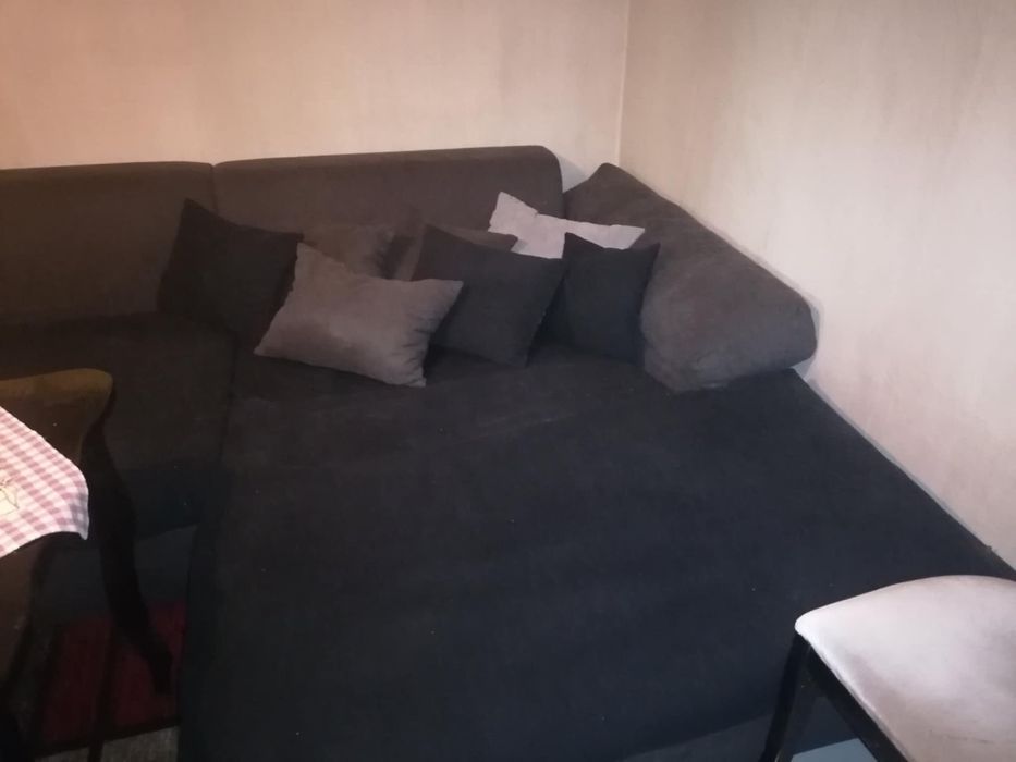 Голям ъглов диван