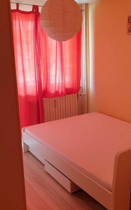 Дава се под наем Двустаен апартамент в Враца, Център - 80 кв.м за 305.49 € - Снимка #3