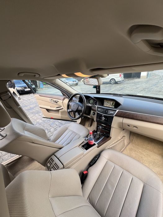 Mercedes-Benz E 220CDI W212