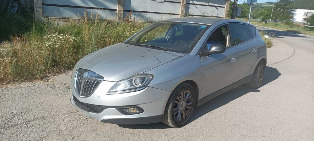 Lancia Delta на части