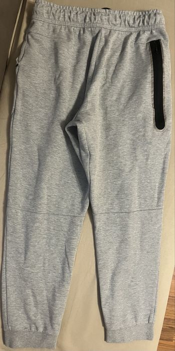 Оригинално долнище Nike tech