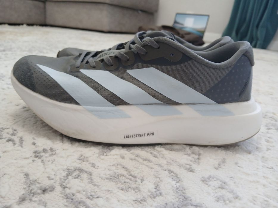 Кроссовки Adidas