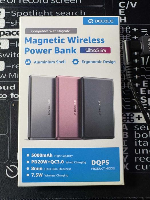 decqle “Air” магнитна външна батерия 5000mAh с USB-C кабел, сива