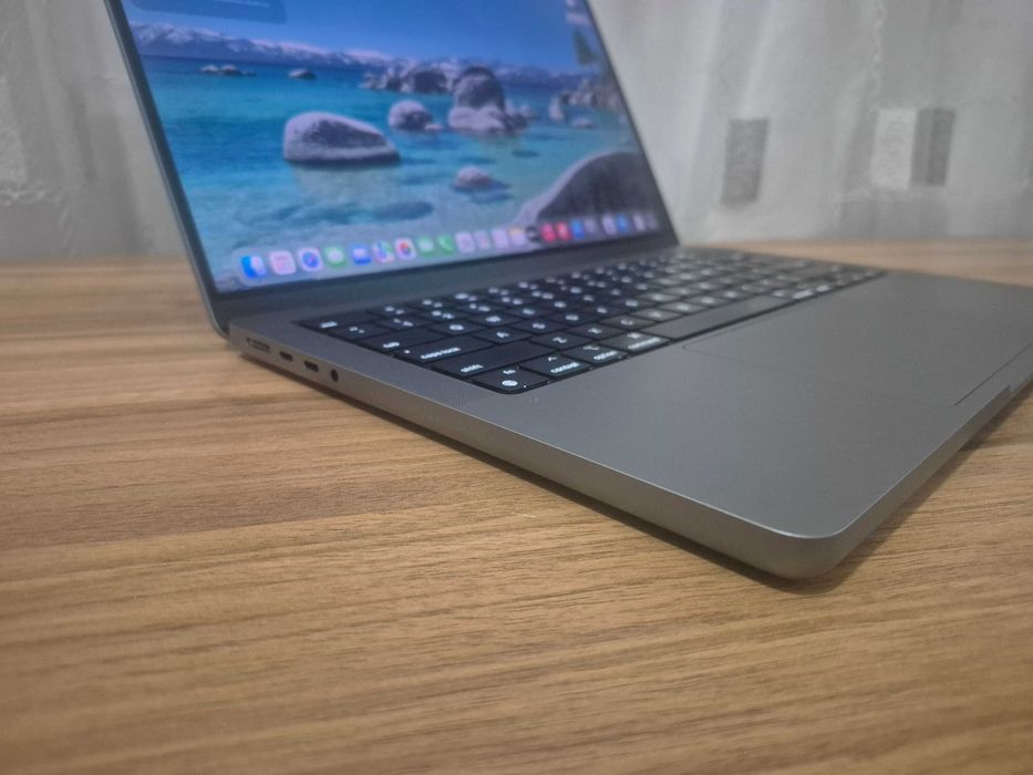 MacBook Pro 2023 M2 Pro