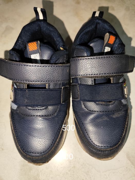 Продам куртку на мальчика