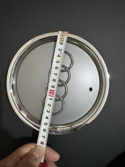 Колпаки заглушки для титанок Ауди.