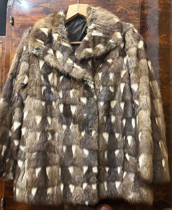 Vând blană naturală de nurcă mărimea M