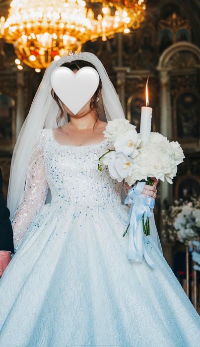 Vând rochie de mireasă