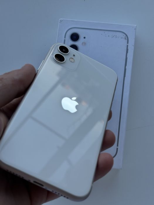 Продам iPhone 11