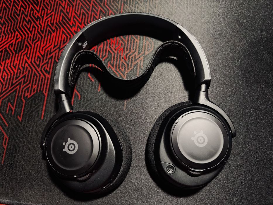 Наушники Arctis Nova 7