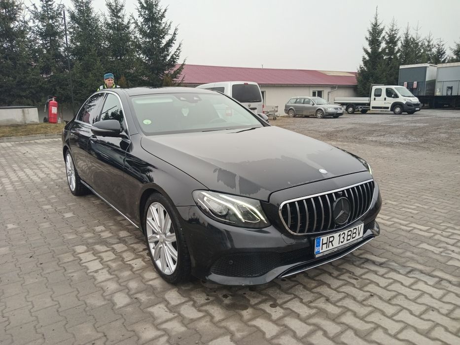 Mercedes Benz E220D