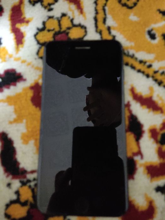 Iphone 7 plus + sovgʻaga Iphone 7 plus Oq