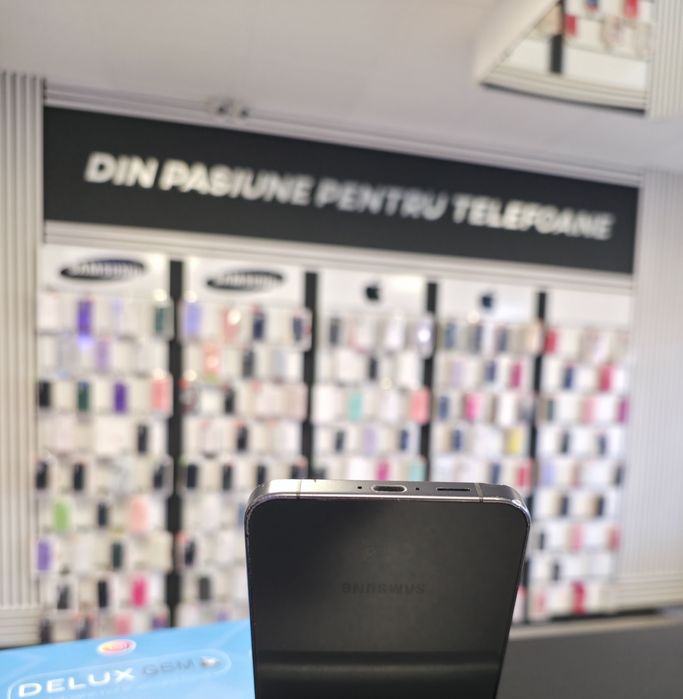 Samsung S24 FE / Graphite / DeluxGSM