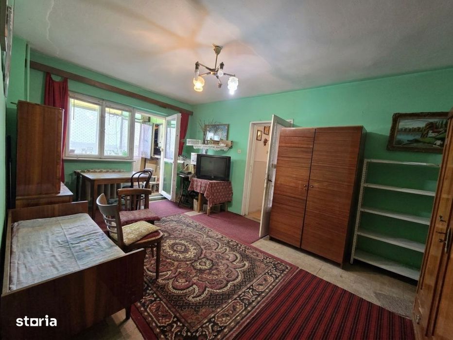 Apartament cu 4 camere, etaj 5/8, zona Micalaca