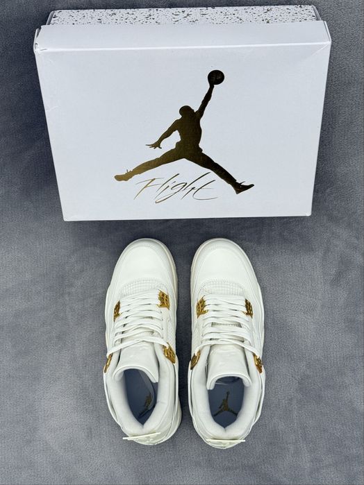 Air Jordan 4 Retro Metallic Gold mărimea EU/44.5