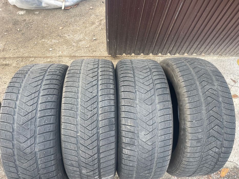 Cauciucuri de iarnă M/S 265/60/18 Pirelli dot 2021