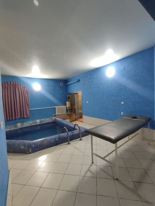 Сауна ТРИ ТОЛСТЯКА , баня кабинки