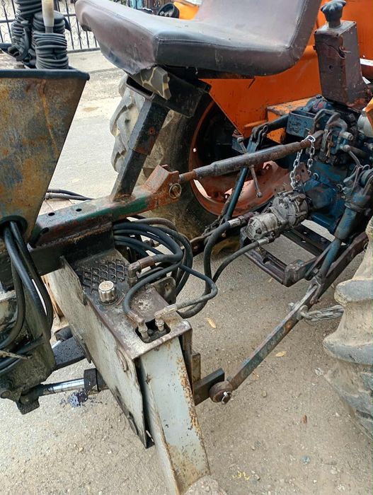 Brat de sapat in tiranti