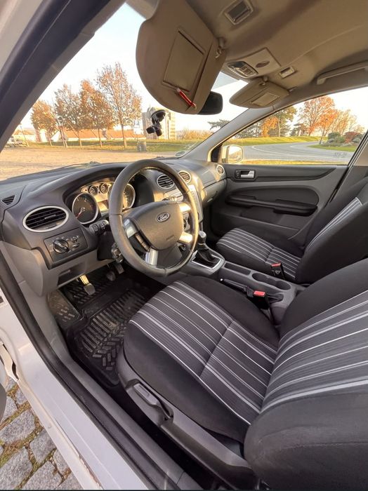 FORD Focus 2009 — imagine 4