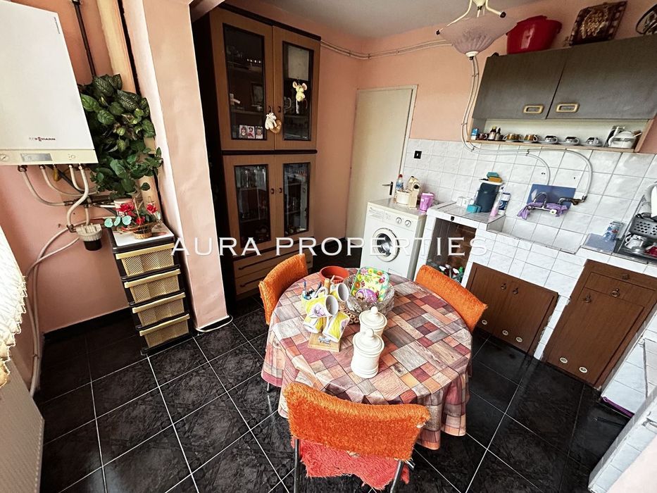 Продава се Двустаен апартамент в Разград, Абритус - 64 кв.м за 1403 €/кв.м - Снимка #3