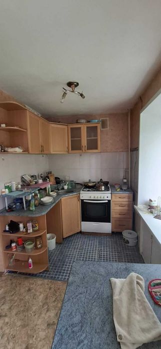 Продам 2-х ком. кв. в районе КСК