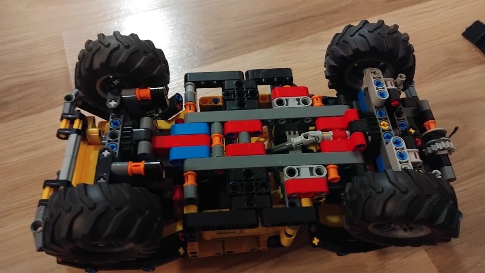 Lego tehnic jeep wrangler