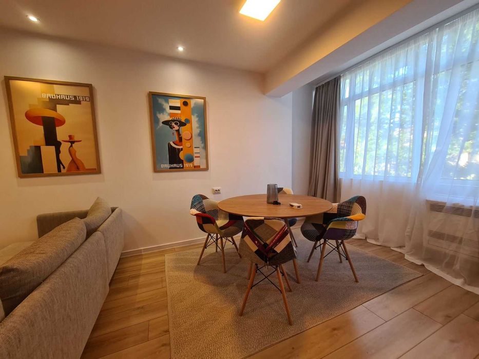 Продава се Тристаен апартамент в Хасково, Училищни - 78 кв.м за 1885 €/кв.м - Снимка #3