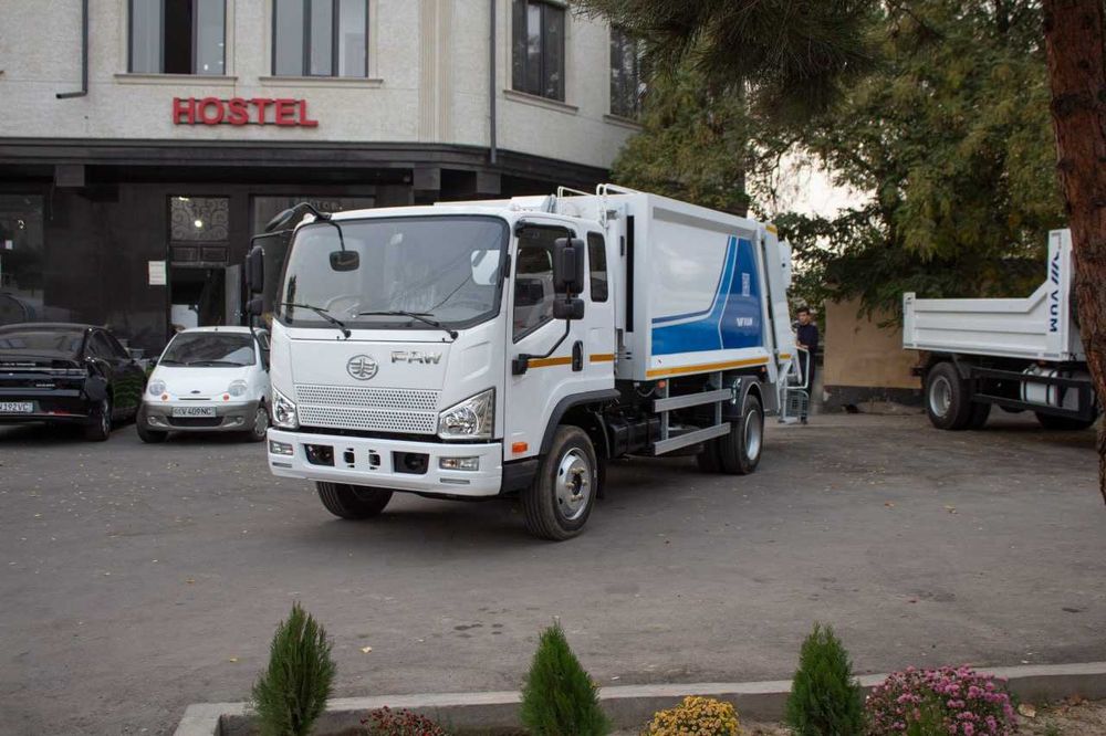 Мусоровоз FAW Tiger V 4х2 8+1м³