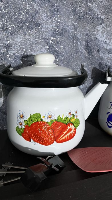 Чайник, для гостей самое то