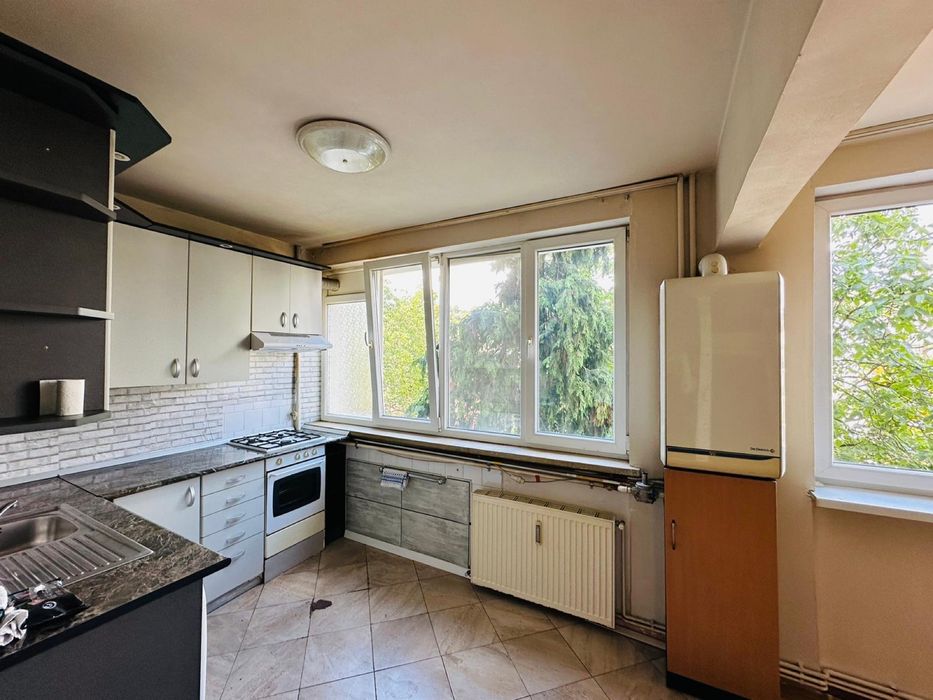 Persoana fizica vand 3 camere grigorescu str Hateg
