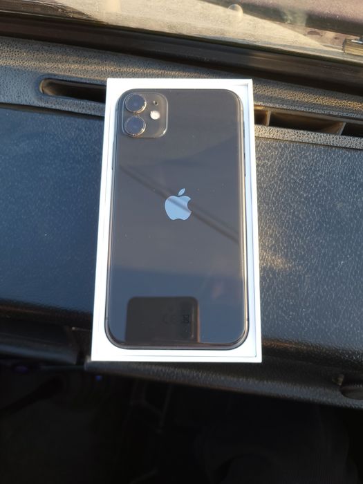 Айфон 11 128 гб .