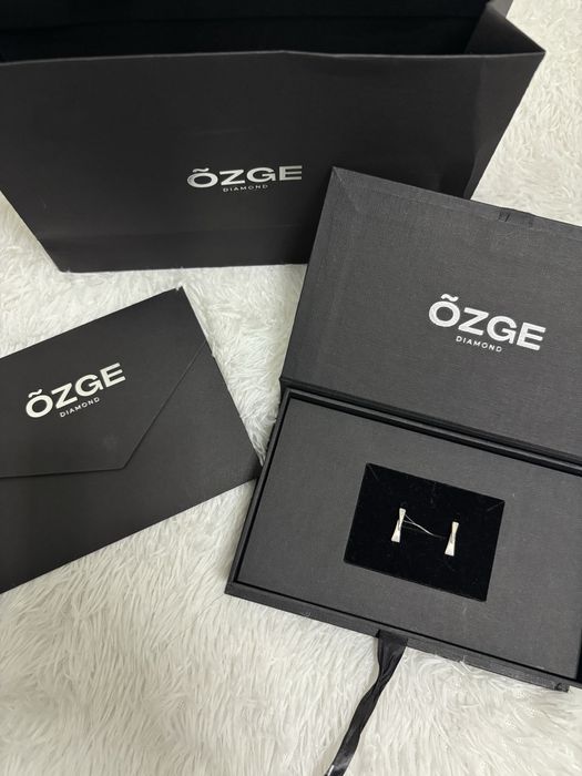 Элегантные серьги с бриллиантами Özge Diamond