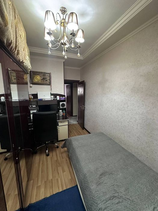 Продаётся 5- комнатная квартира Паркентский