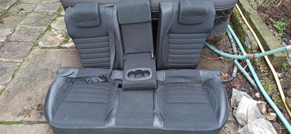 Салон за лагуна 3 Комби.