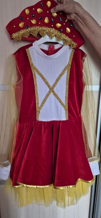 Продается русский костюм.