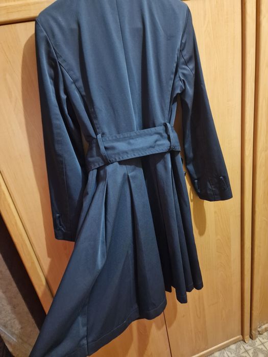 Весенний Плащ тренч Zara Basic 46размер