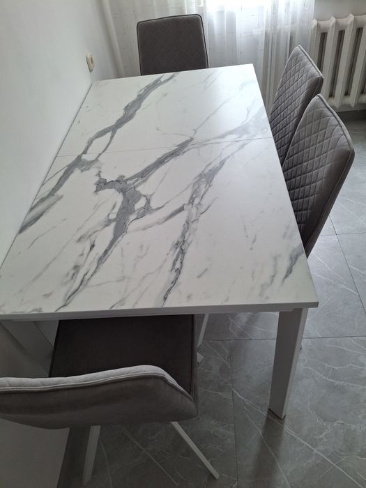 Продам стол кухонный